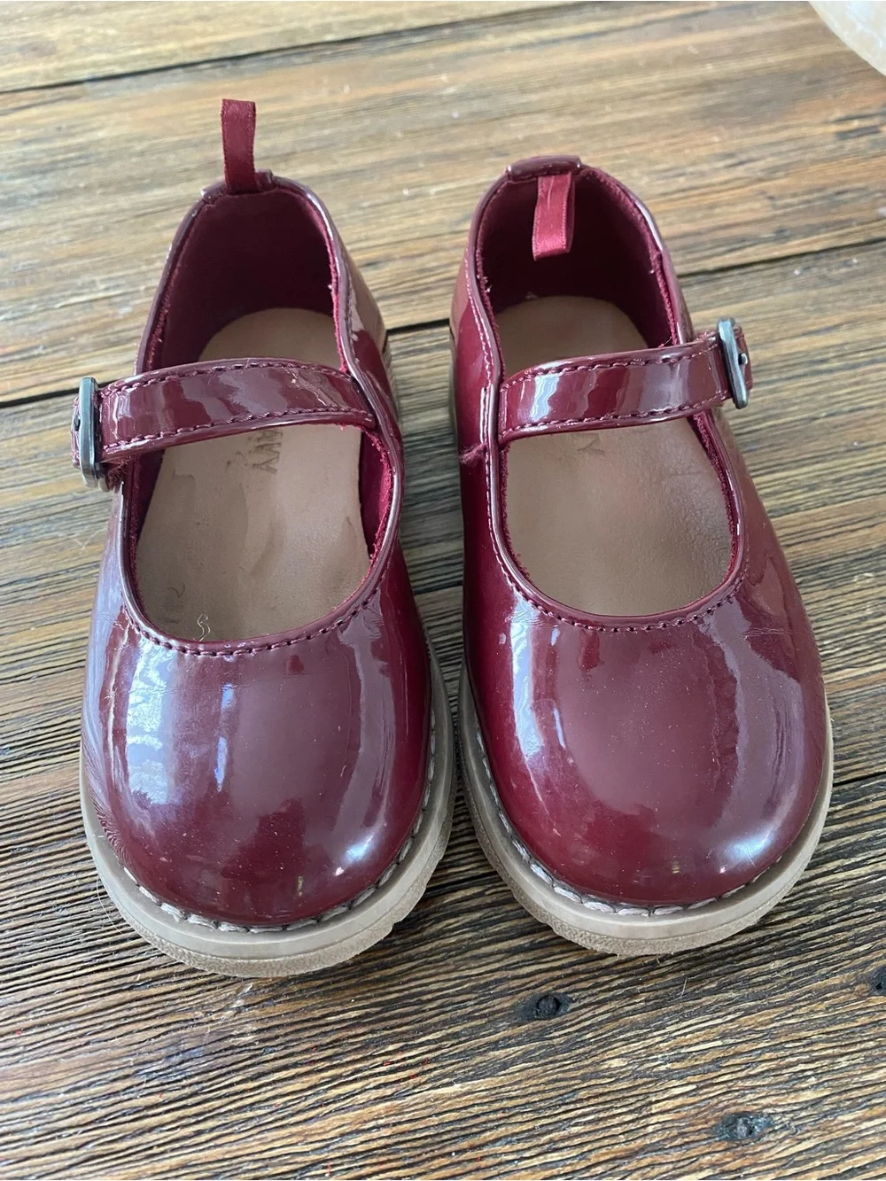 Old Navy faux patent leather toddler dress shoes